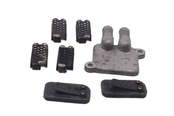 Intake manifold cover, valve, tongues on top Yamaha FJR 1300 RP11 04-05