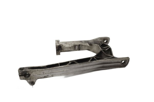 Svingarm, bakhjulsfäste, axelfäste, chassi Moto Guzzi V65 PG 81-87