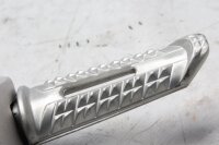 support de repose-pieds passager arrière gauche Triumph Speed Triple 1160 RS 22-22