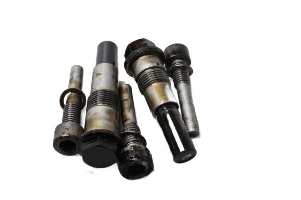Handleiding voor het spannen van de distributieketting met spanbouten BMW R 1150 RT R22 02-05