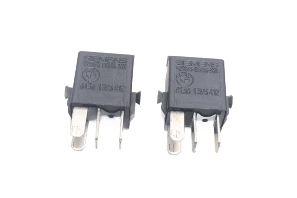 12V-relais voor ontsteking/brandstofpomp, rechtsvoor BMW R 1100 RT 259 0413 96-01