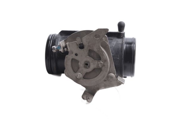 Kaasuläppäkotelon oikea kaasuvaijerin kiinnitys BMW R 1150 R Rockster R28 0308 03-05
