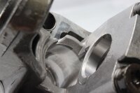 Nokka-akselin laakerilohko, oikea puoli, venttiilikoneisto 3410122 BMW R 1100 RT 259 0413 96-01