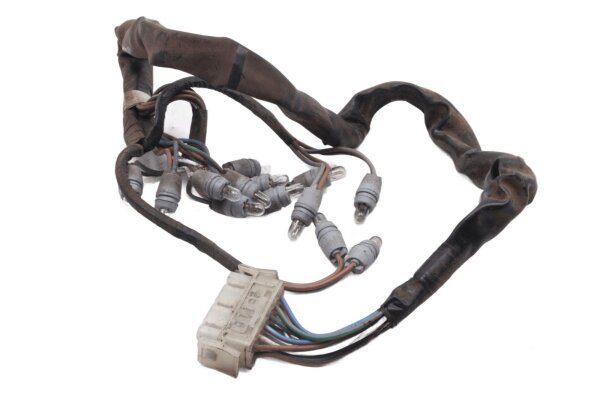 Faisceau de câbles pour léclairage des instruments avant du poste de pilotage BMW R 1100 RT 259 0413 96-01