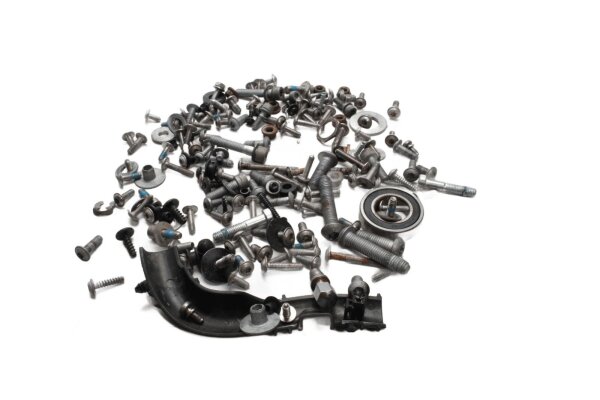Ruuvisetti katteen rungon kierteitetyt pultit BMW K 1300 R K43 0518 09-15