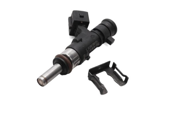 Fuel injector nozzle, right side, clip BMW R 1150 GS R21 0415 99-04