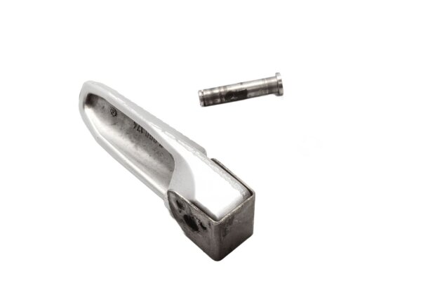 Fotstöd bak höger, passagerarsäte, fotstödsfäste BMW K 1300 R K43 0518 09-15