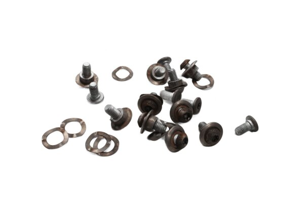 Etujarrulevyn kiinnitysruuvisarja BMW R 1150 GS R21 0415 99-04