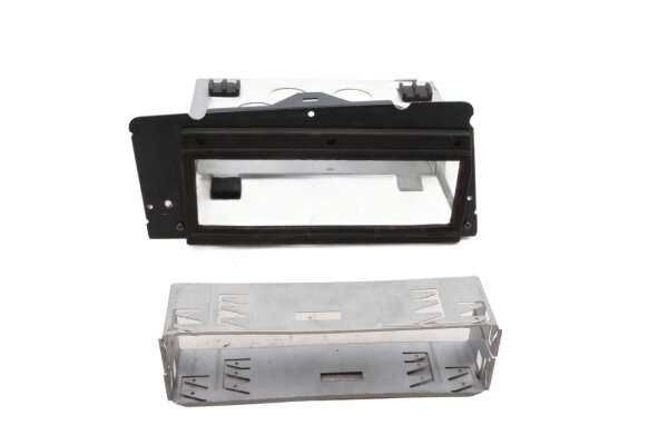 Bevestigingsbeugel voor audiosysteem met radiosleuf BMW K 1100 LT K589 0526 90-98