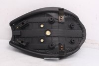 Asiento del conductor delantero con tapicería acolchada en forma de diamante. Hyosung GV 125 S Aquila 21-21
