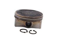 Moteur à piston avec axe de piston, cylindre...