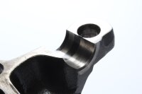 Oikean nokka-akselin laakeripesä ruuveilla BMW R 1200 GS K25 0307 R12 04-07