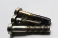 Oikean nokka-akselin laakeripesä ruuveilla BMW R 1200 GS K25 0307 R12 04-07