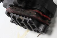 Bremsekaliber forreste venstre med bremseholder og bremseklodser Honda VFR 800 FI RC46 98-01