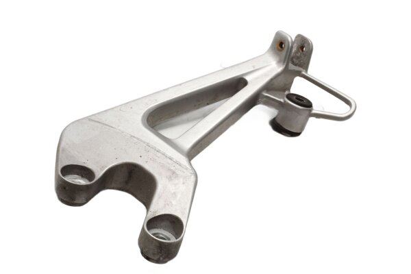 Bevestigingsbeugel voor passagiersvoetsteun, rechtsachter, MBG-R Honda VFR 800 FI RC46 98-01