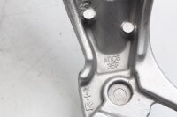 fotstödsmontering höger bak, passagerarsäte Suzuki GSX-R 1000 K1/K2 WVBL 01-02