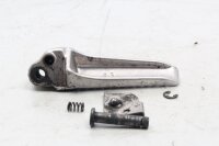 Steunbeugel voor de voetsteun van de passagier linksachter Suzuki GSX-R 1000 K1/K2 WVBL 01-02