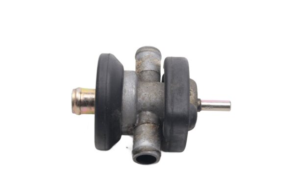 raccord du tuyau de la soupape de ventilation Suzuki GSX-R 1000 K1/K2 WVBL 01-02