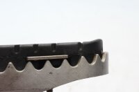 Oikea etujalkatuki, kuminen jalkatuen pidike KTM Duke 690 690DUKE/10 10-11