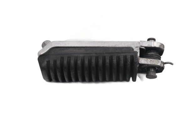 Front right drivers footrest with rubber Suzuki GSX 1200 Inazuma A3 98-02