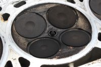 Sylinterikansi, venttiilikoppa, venttiilien ohjaus, imusarja Kawasaki ZX-7R ZX750P 96-03