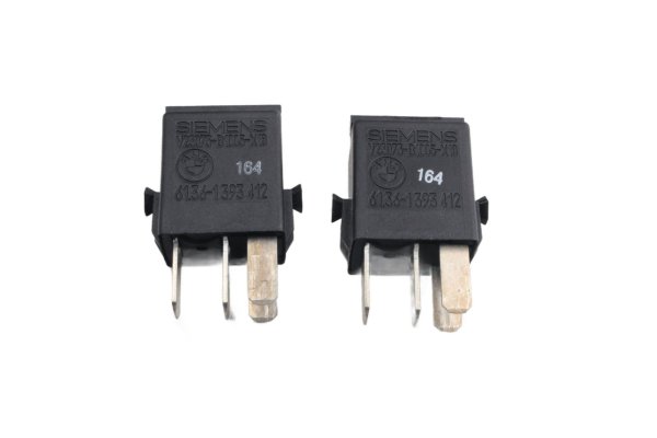 Siemens 61361393412 electrical switching relay BMW R 1100 GS 259 0409 93-99