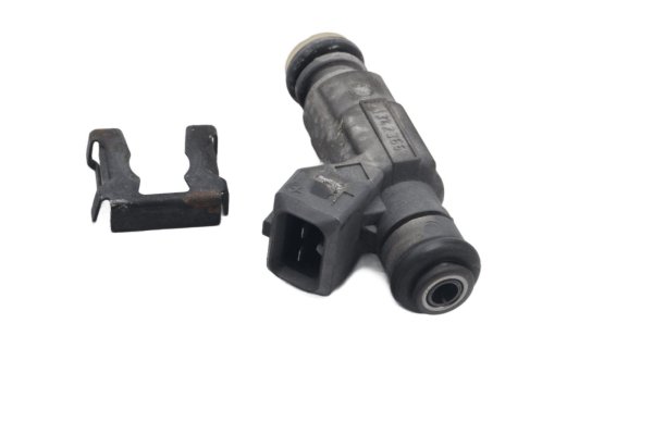 Bränsleinsprutare, höger sida BMW R 1150 GS R21 0415 99-04