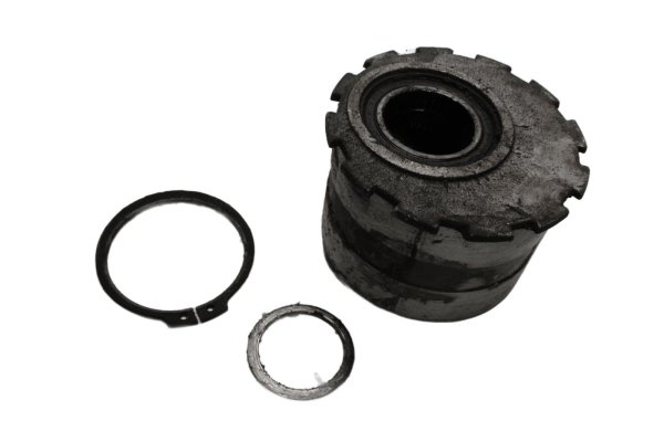 Eturattaan kannatin takapyörän navan laakeri Triumph Speed Triple 955 T509 509 99-01