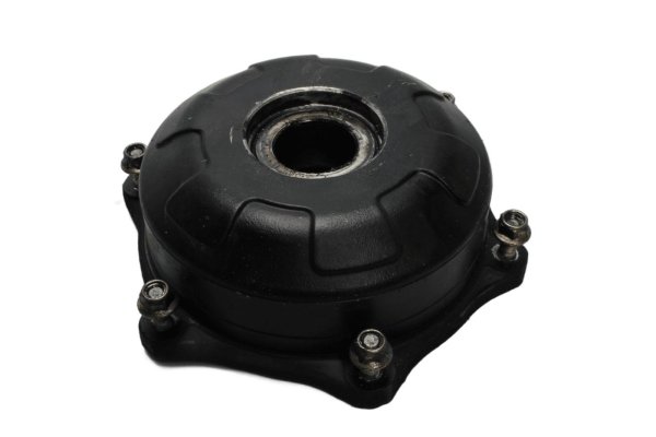 Eturattaan pidike takapyörän napa Triumph Speed Triple 955 T509 509 99-01