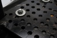 Istuimen sovitinlevy tavaratelineeseen Triumph Speed Triple 955 T509 509 99-01