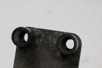 Takaosan alaosan verhoilupaneelin kiinnike Triumph Speed Triple 955 T509 509 99-01