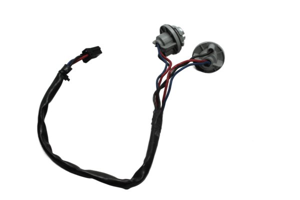 Takavalon johtosarjan polttimon kanta Triumph Speed Triple 955 T509 509 99-01