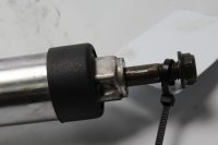 Bevestiging van de rechter voorvorkpoot aan de voorwielophanging BMW R 1100 GS 259 0409 93-99