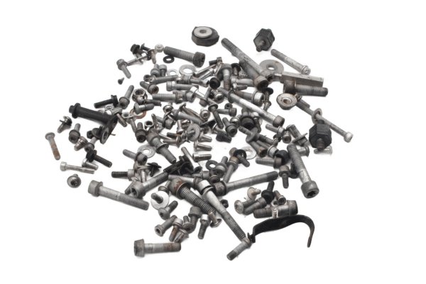 Jeu de vis pour le montage du carénage et du cadre BMW R 1200 GS K25 0307 R12 04-07