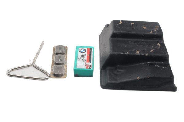 On-board tool set, toolbox, tool compartment BMW R 1100 S 259 0422 R2S 98-05