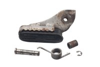 Vasen etujalkatuki, poljinpehmusteen pidike, jousi BMW R 1200 GS K25 0307 R12 04-07