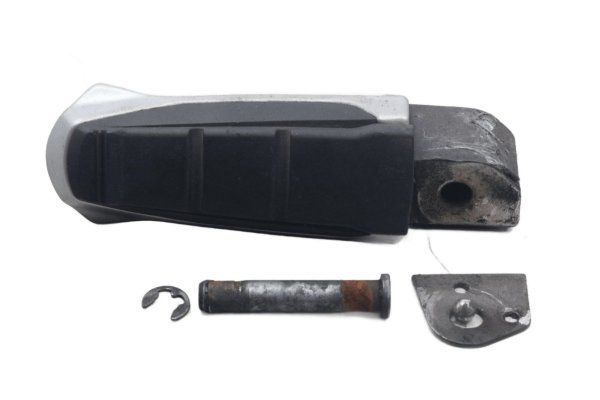 Rear right passenger footrest rubber pad BMW R 1100 S 259 0422 R2S 98-05