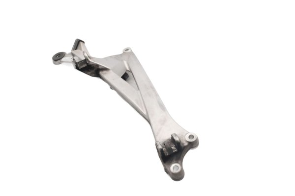 Voetsteunbeugel steunplaat rechts 46517695118 BMW K 1300 GT K44 0538 09-11