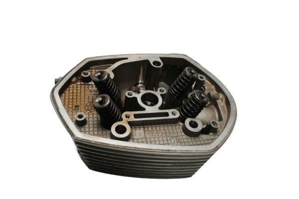 Culasse, cache-culbuteurs droit, ressorts de soupapes BMW R 1200 GS K25 0307 R12 04-07