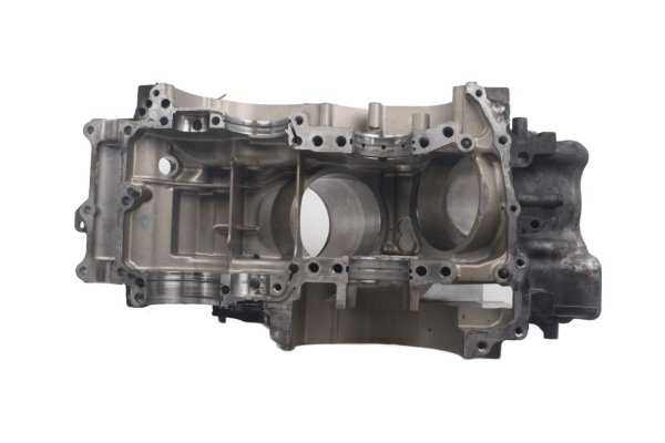 Engine casing, crankshaft bearing top, cylinder casing Honda XL 1000 V SD01 99-00