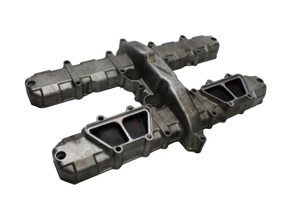 Cylinder head cover, valve cover, intake manifold Kawasaki ZR-7S ZR750F/H 01-04