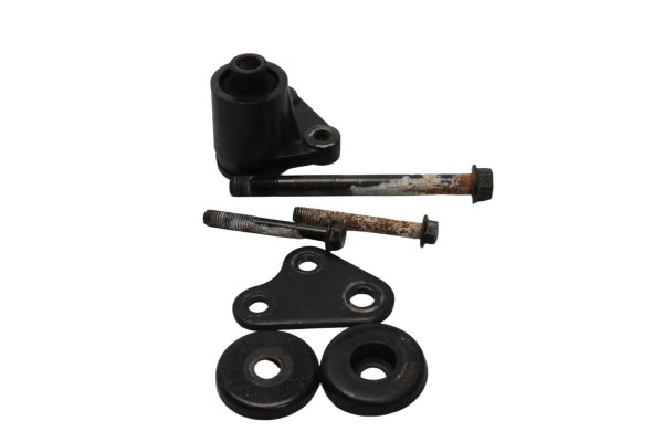 Engine mount, right frame bracket Kawasaki ZR-7S ZR750F/H 01-04