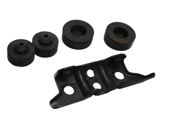 Fuel tank holder rubber buffer mounting set Kawasaki ZR-7S ZR750F/H 01-04