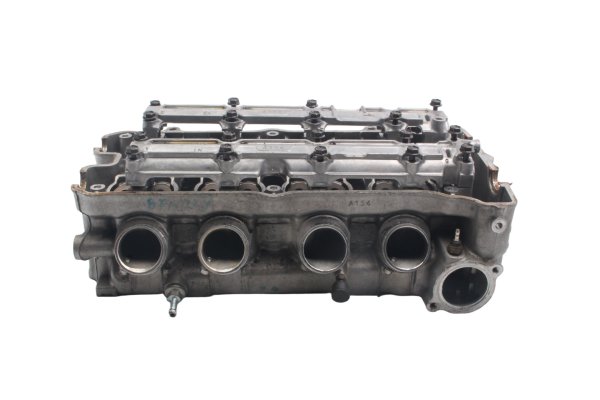 Sylinterikannen venttiilikoppa imu-pako A156 Honda CBR 900 RR SC33 96-97