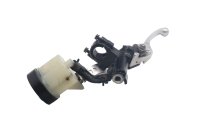 Etujarrupumppu, jarrusylinteri, käsijarrupumppu (ylhäällä) Honda CBR 900 RR SC33 96-97
