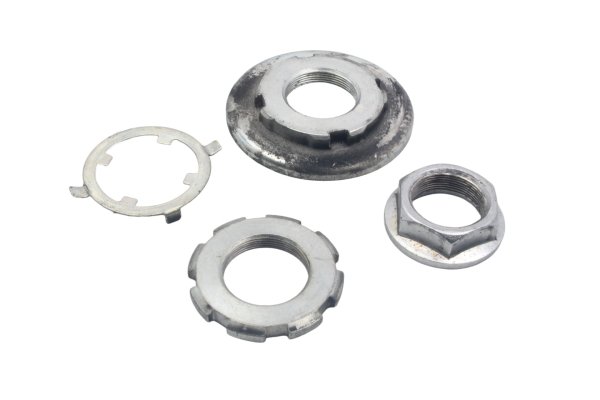 Ohjauspään mutterin lukituslevy haarukan silta Honda CBR 900 RR SC33 96-97