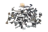 vis restantes du cadre de carénage Honda CBR 900...