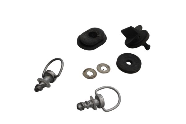 Snel te verwijderen sierpaneel, linksboven aan de voorzijde BMW R 1200 GS K25 0307 R12 04-07