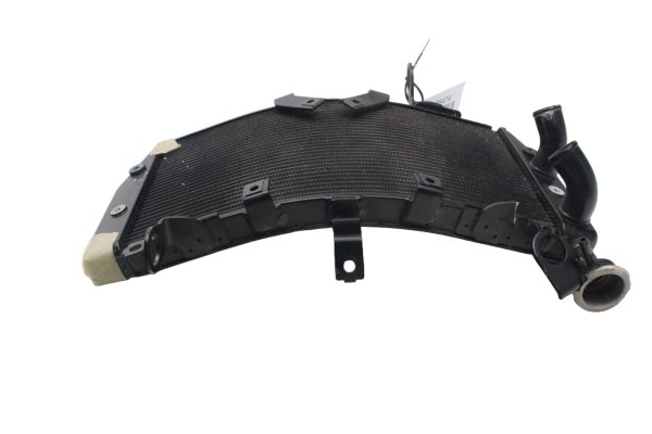 Vesijäähdytin, jäähdytin, moottorin jäähdytys, pääjäähdytin Ducati Monster 1200 S M600 14-16