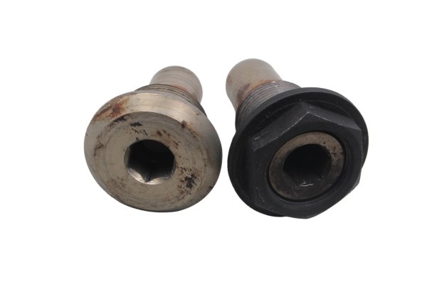 Bullone del cuscinetto cardanico, bullone di fissaggio, trasmissione finale, albero cardanico BMW R 1150 R R28 0429 01-06